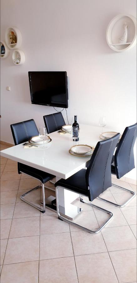 Apartment Antonio Biograd Na Moru Exterior foto