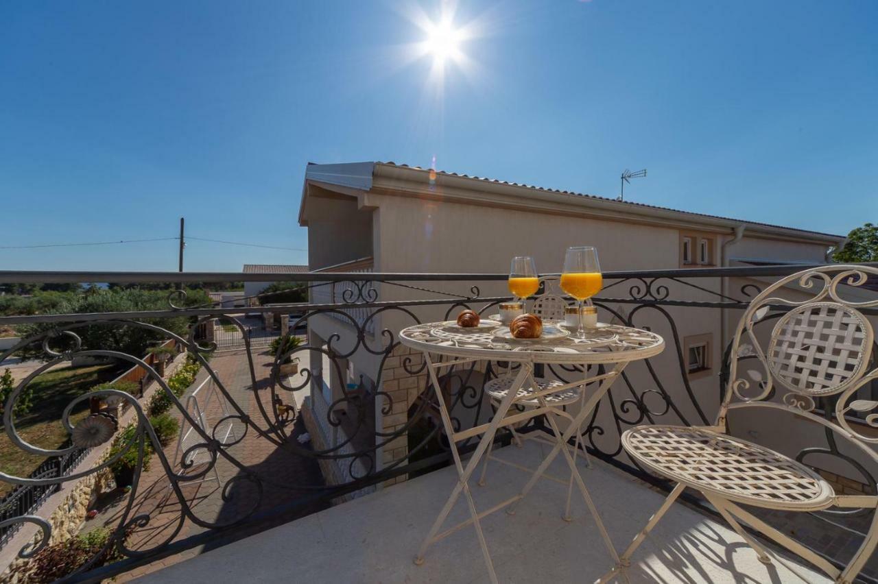 Apartment Antonio Biograd Na Moru Exterior foto